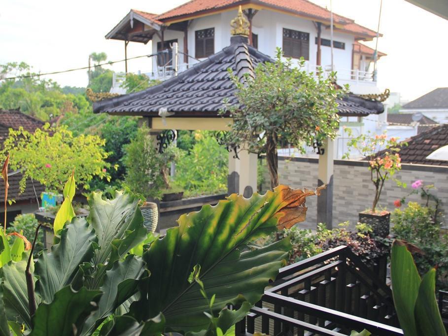 Oyo 90274 Odah Guest House Kuta  Exterior photo